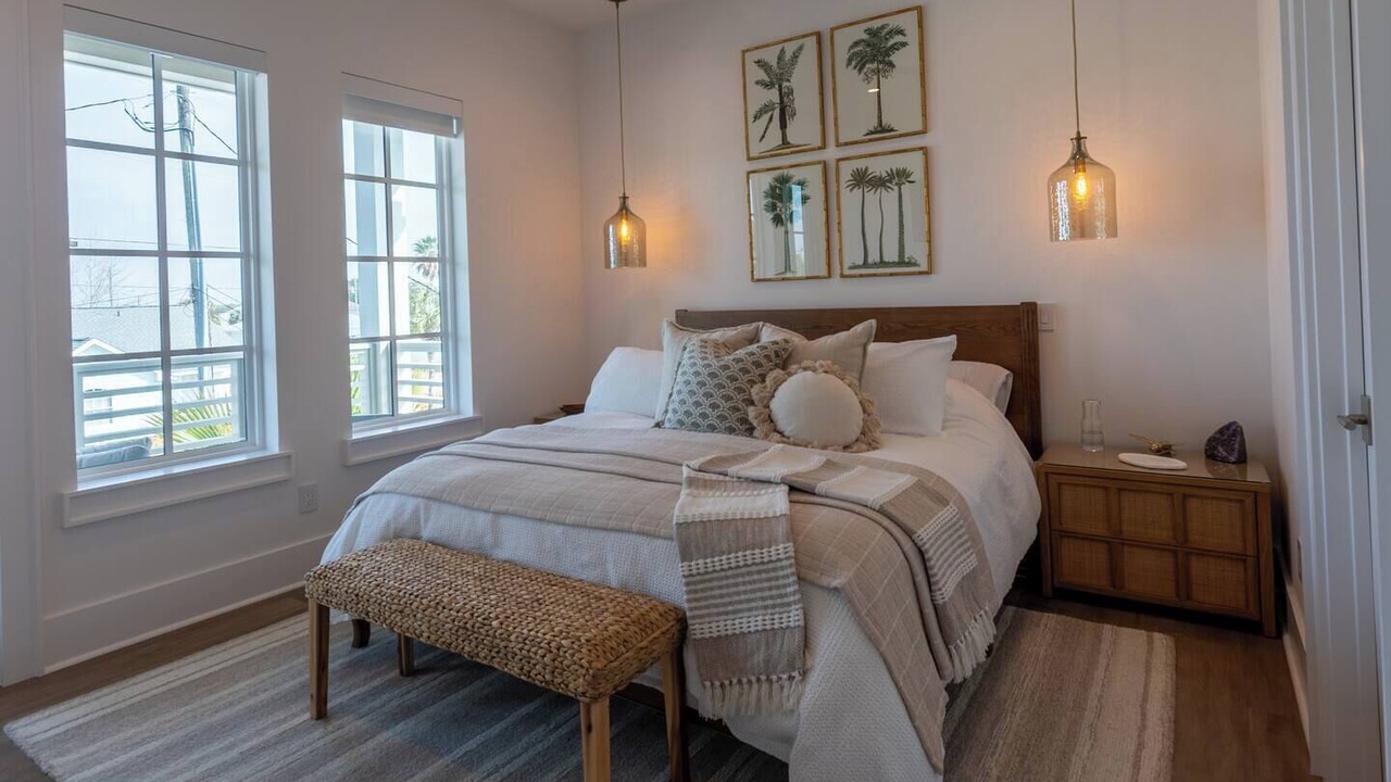 Photo of Bedroom in Riviera Beach