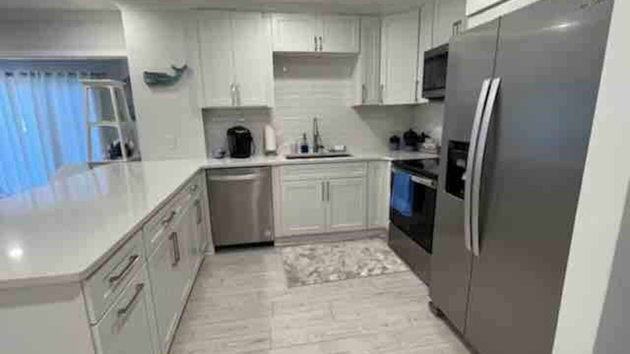 Photo of Kitchen in Upper Grand Lagoon
