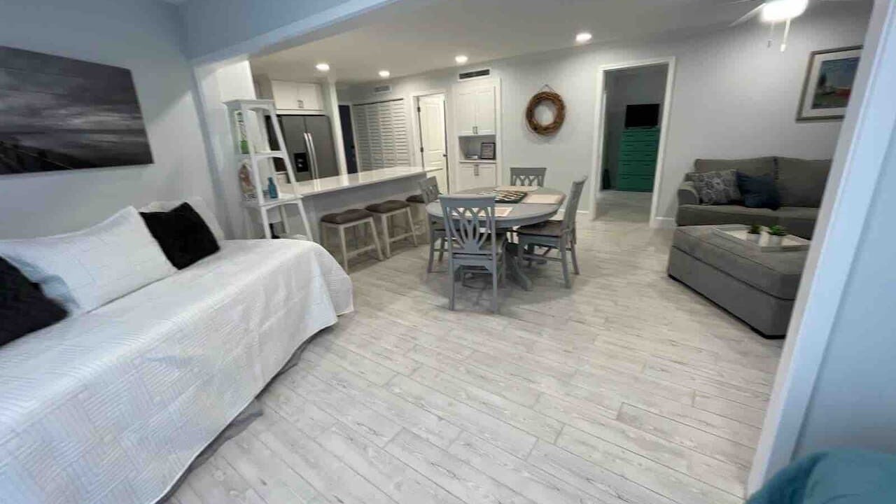 Photo of Livingroom in Upper Grand Lagoon