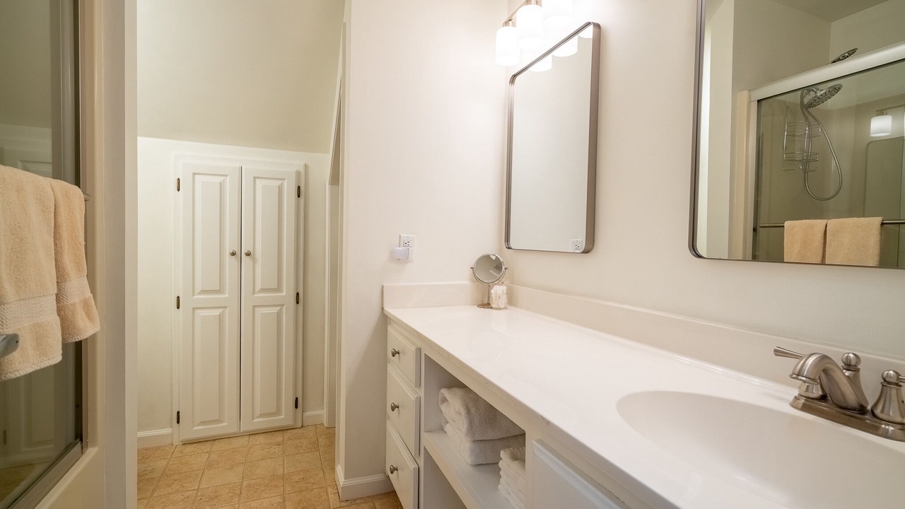 Photo of Bathroom in Lauderdale County