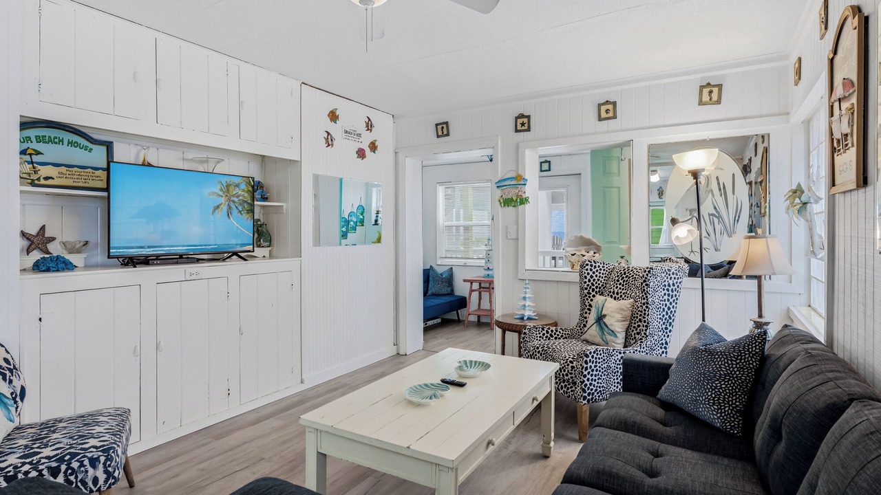 Photo of Livingroom in Belleair Beach