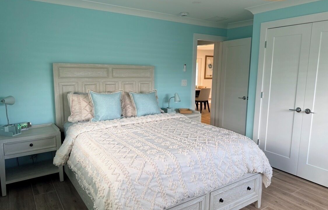 Photo of Bedroom in Town and River