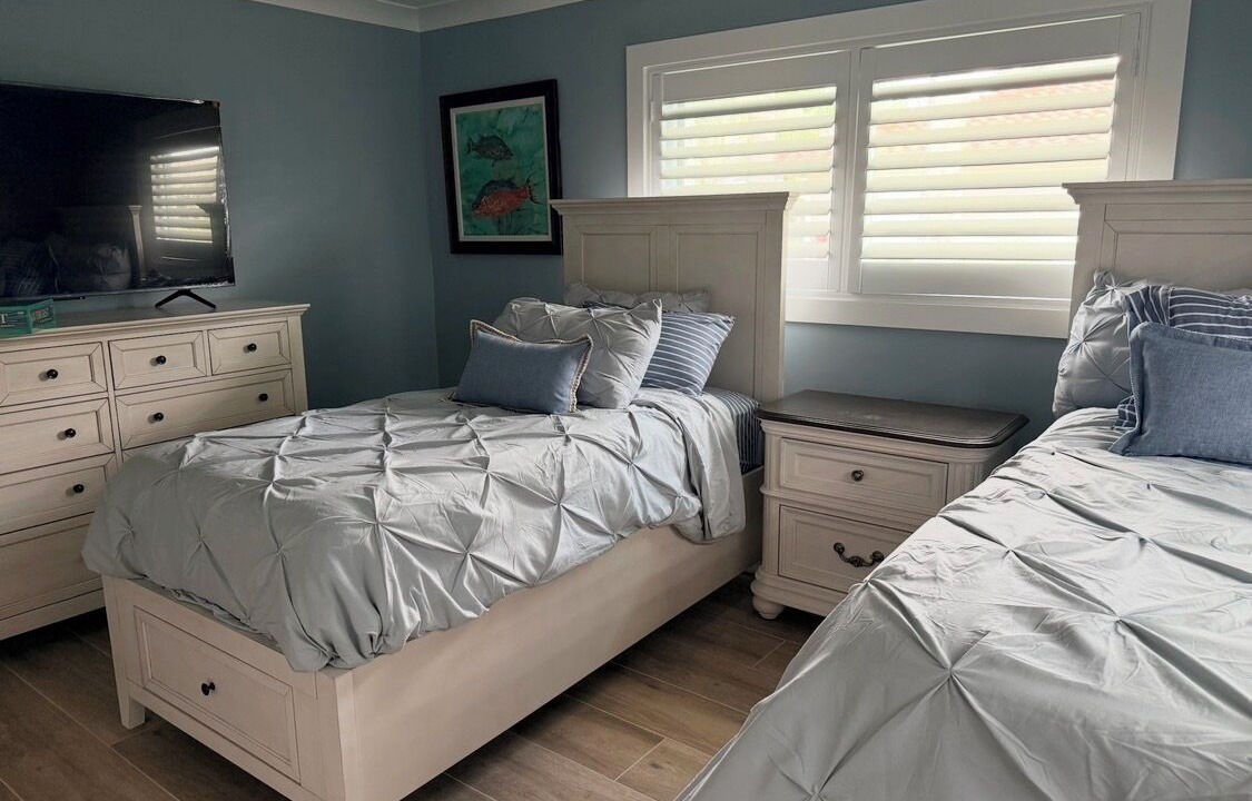 Photo of Bedroom in Town and River