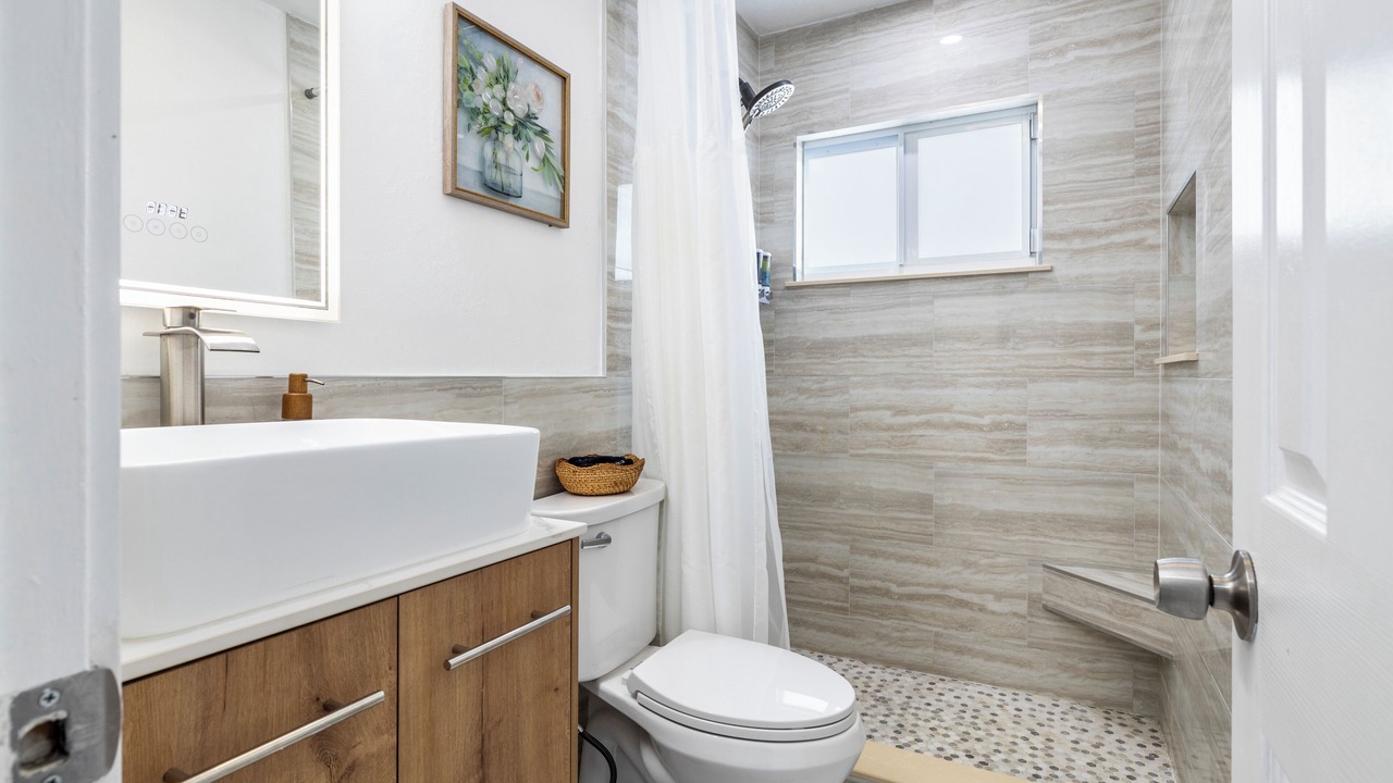 Photo of Bathroom in Limona Improvement