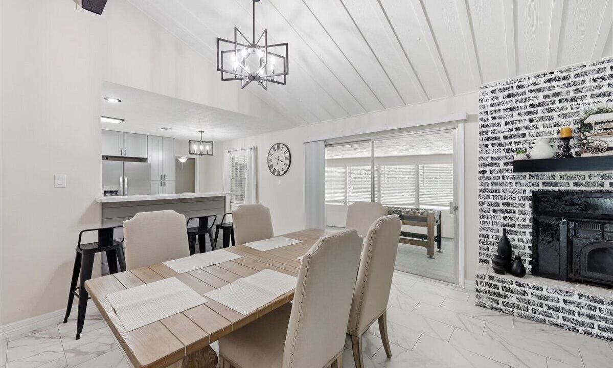 Photo of Livingroom in Taylor Landing