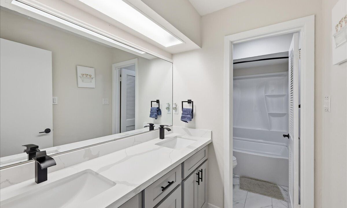 Photo of Bathroom in Taylor Landing