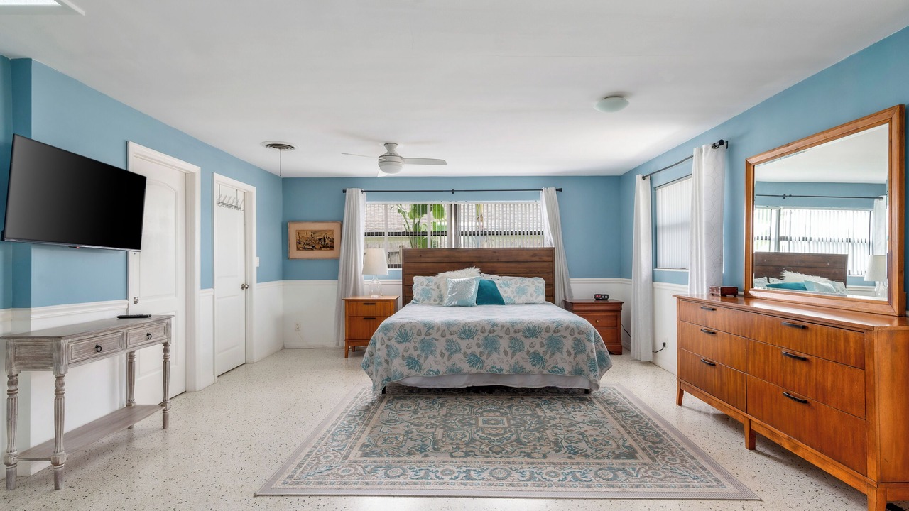 Photo of Bedroom in Beau Rivage Shores