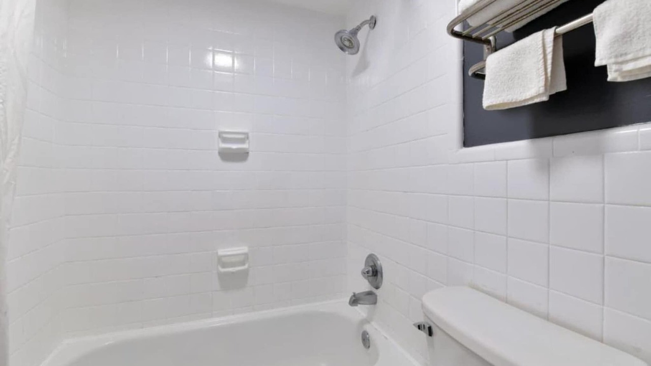Photo of Bathroom in Lake Park