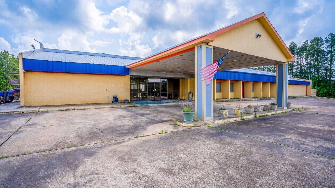 Photo of Outdoor in Livingston