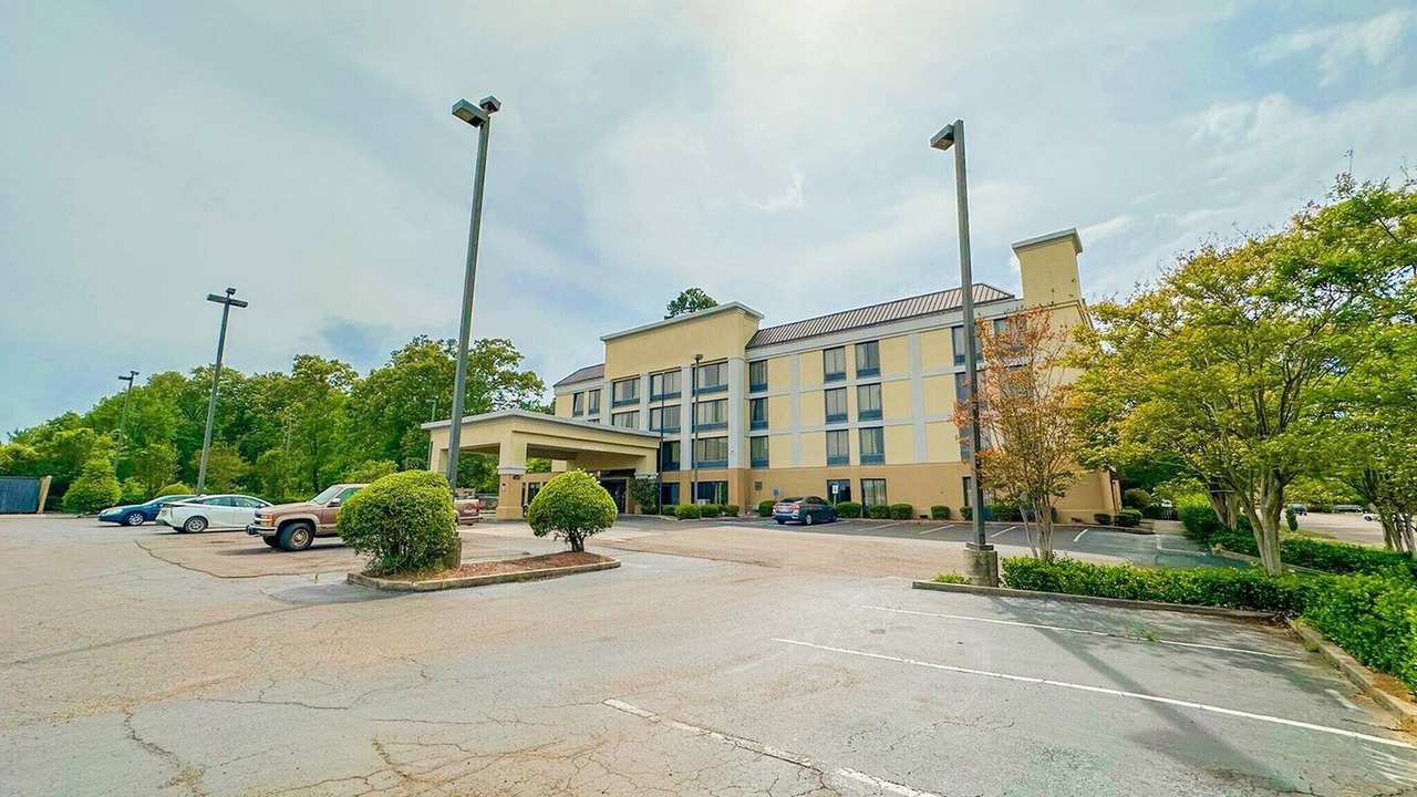 Photo of Others in Tougaloo