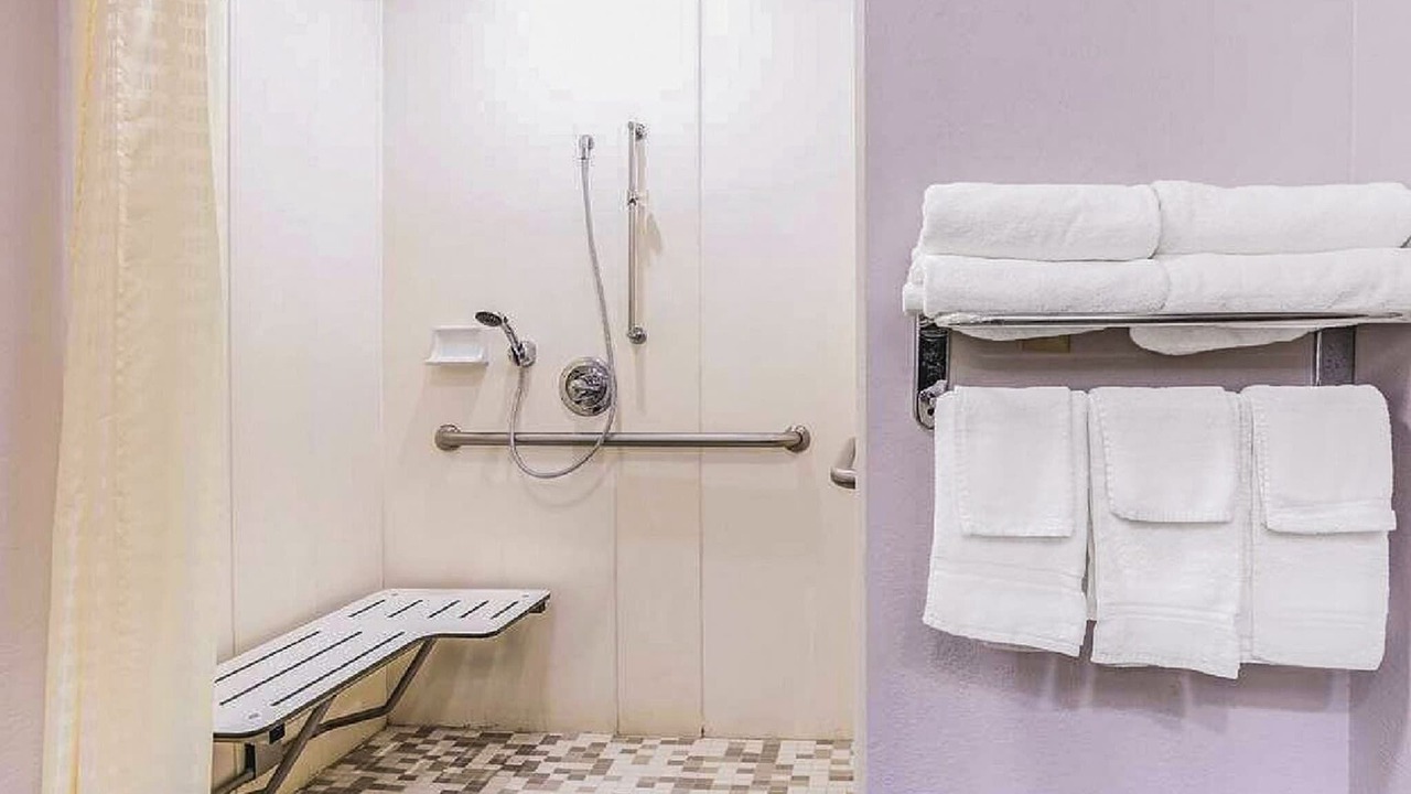 Photo of Bathroom in Tougaloo