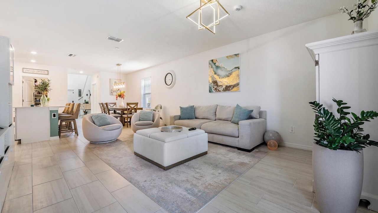 Photo of Livingroom in Zephyrhills