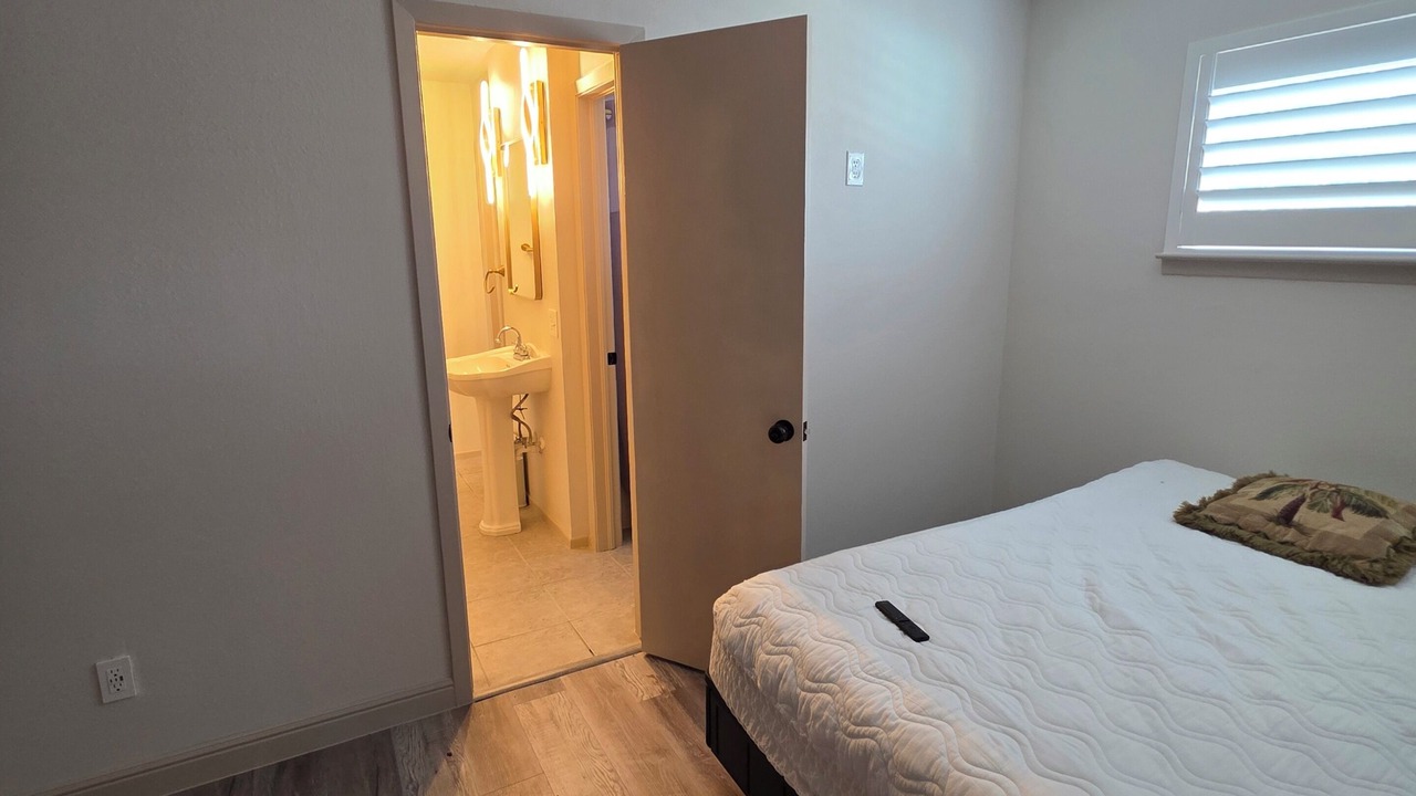Photo of Bedroom in El Lago