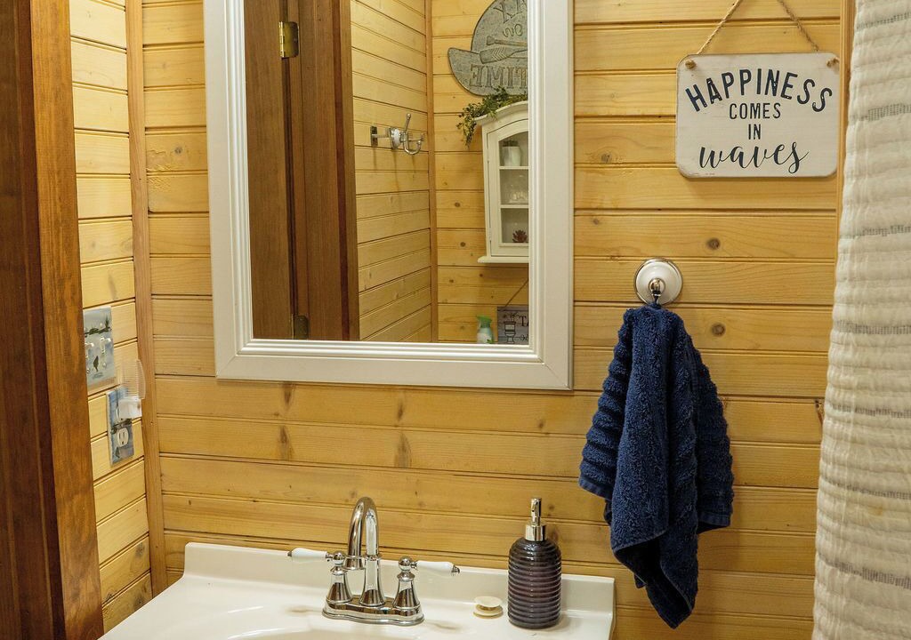 Photo of Bathroom in Karnack