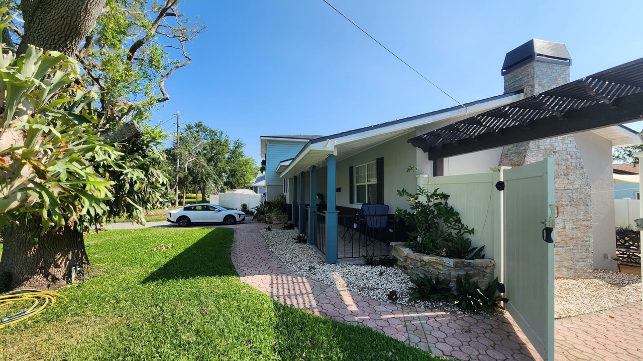 Photo of Outdoor in Pasadena On The Gulf