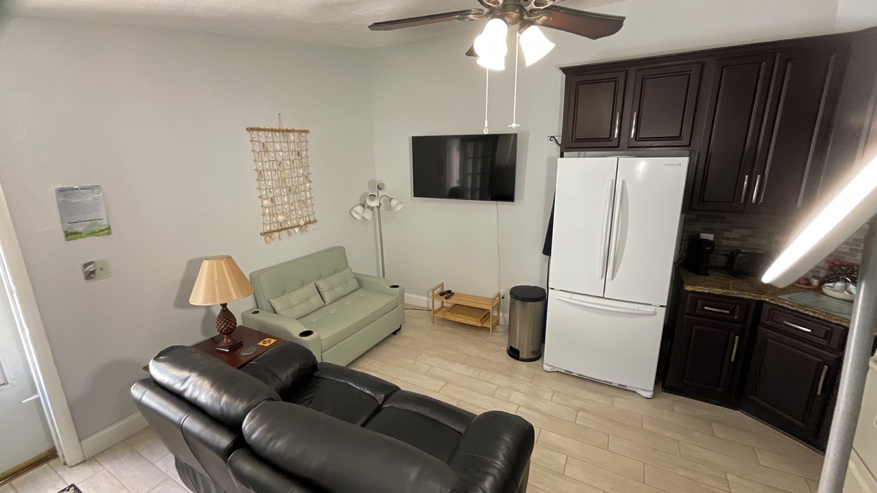 Photo of Livingroom in Pasadena On The Gulf