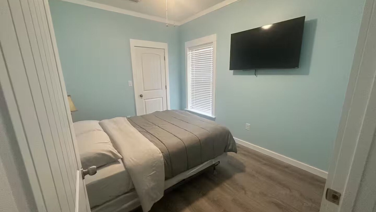 Photo of Bedroom in Foley