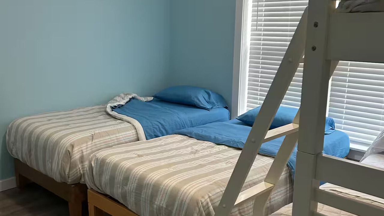 Photo of Bedroom in Foley