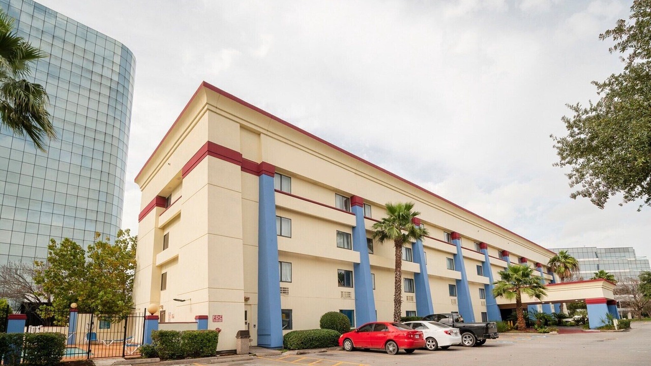 Photo of Outdoor in Greater Greenspoint