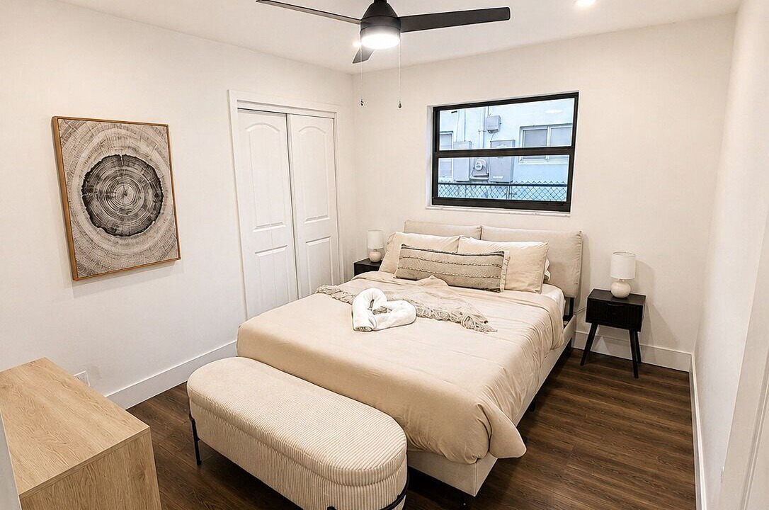 Photo of Bedroom in Sunrise