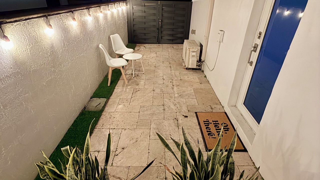 Photo of Outdoor in Tamiami
