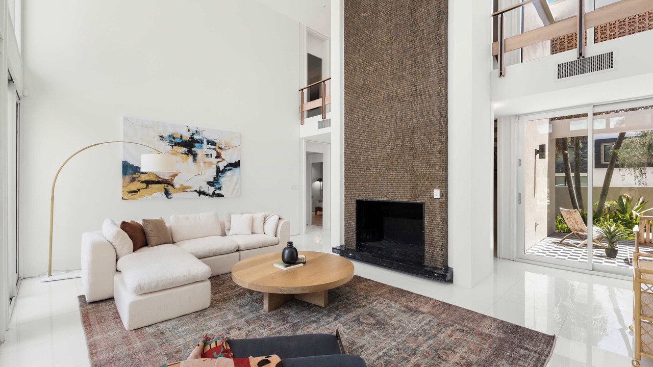 Photo of Livingroom in Davis Islands