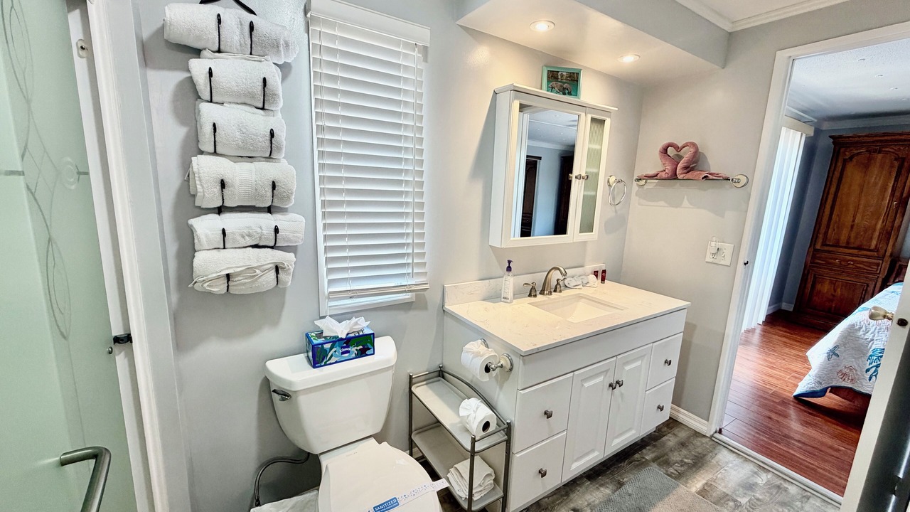 Photo of Bathroom in Weeki Wachee Gardens
