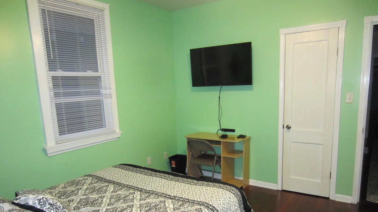 Photo of Bedroom in Seventh Ward