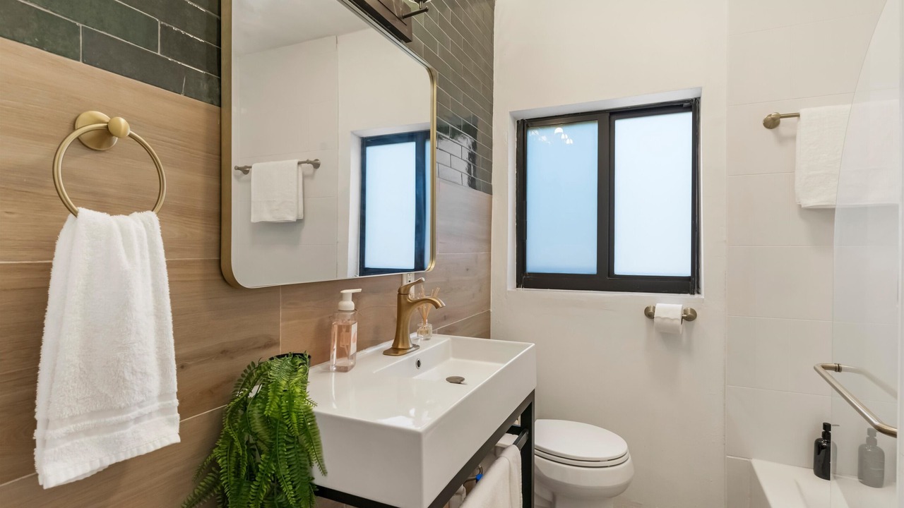 Photo of Bathroom in Northeast Miami