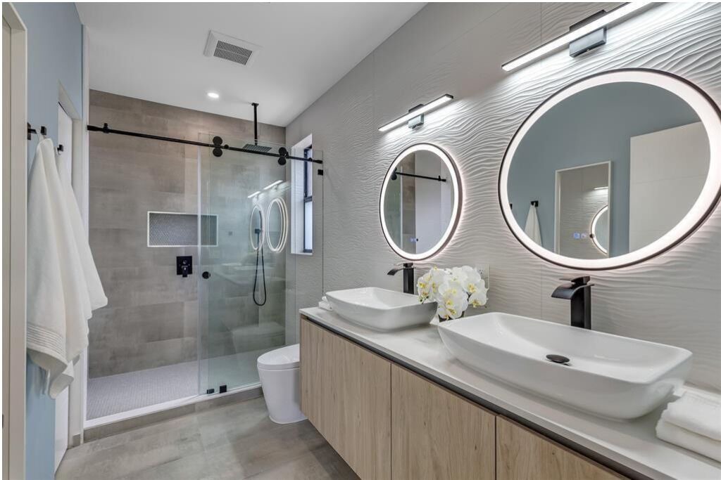 Photo of Bathroom in Tarpon River