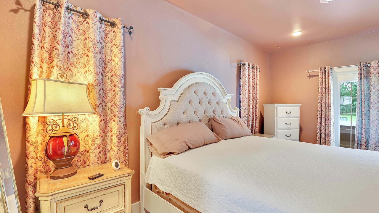Photo of Bedroom in Harrison County