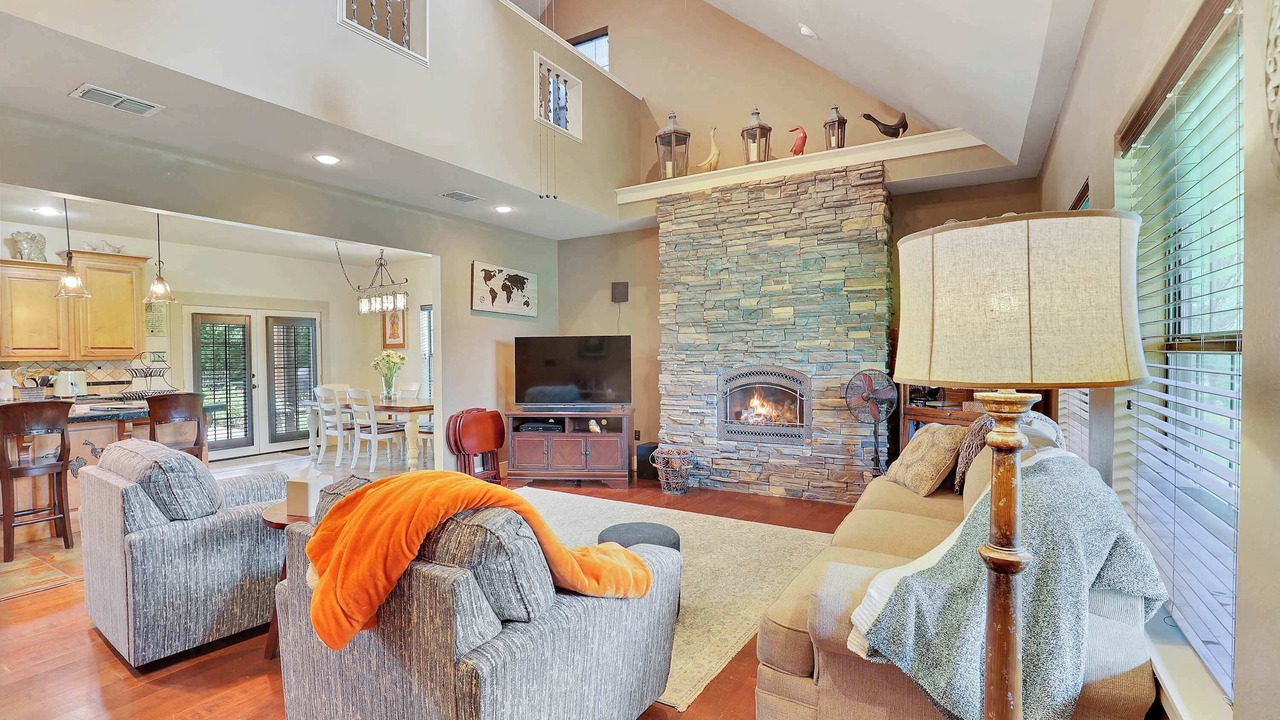 Photo of Livingroom in Harrison County