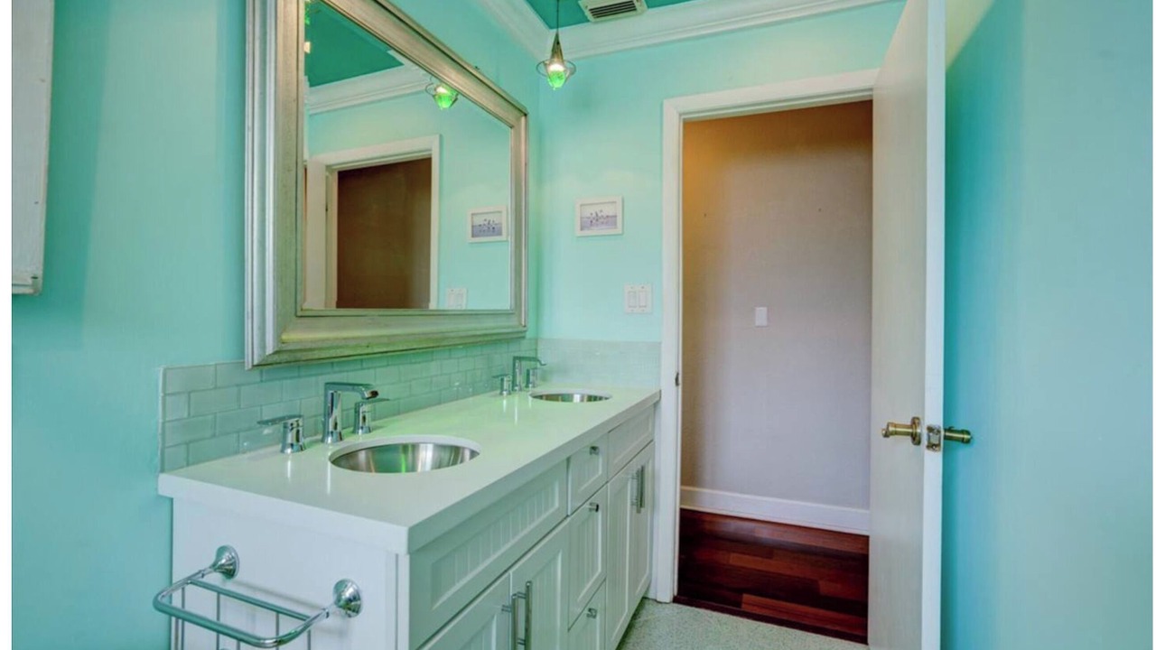 Photo of Bathroom in Santa Barbara Estates
