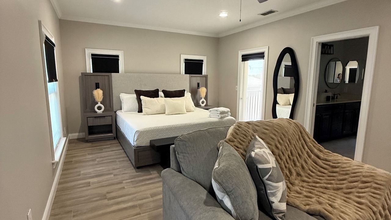 Photo of Bedroom in Fairview Shores