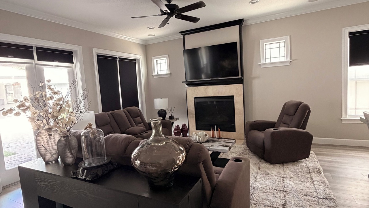 Photo of Livingroom in Fairview Shores