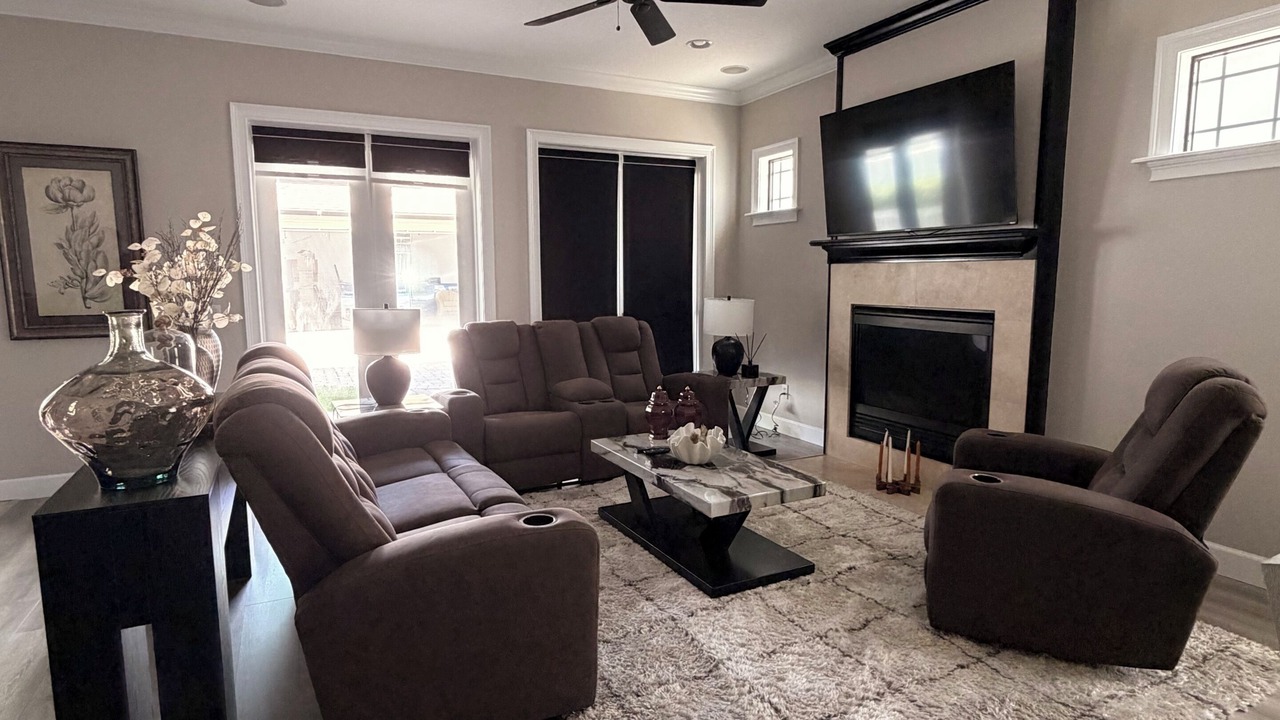 Photo of Livingroom in Fairview Shores