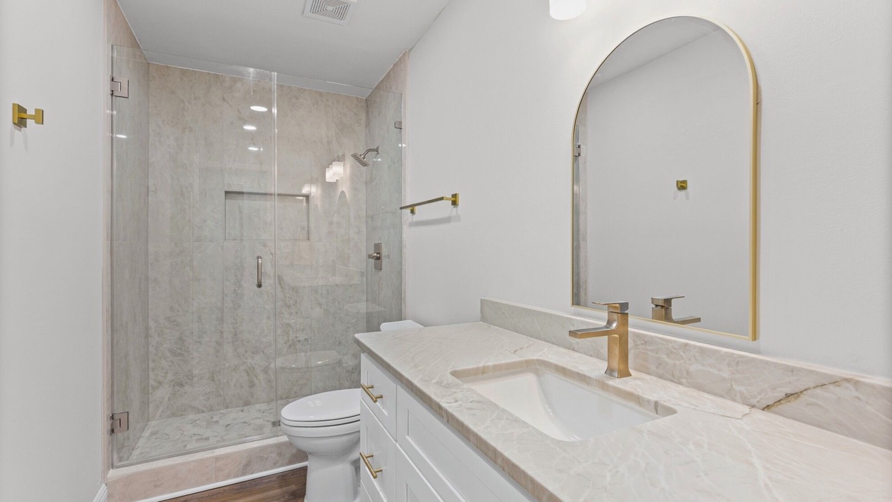 Photo of Bathroom in Mobile