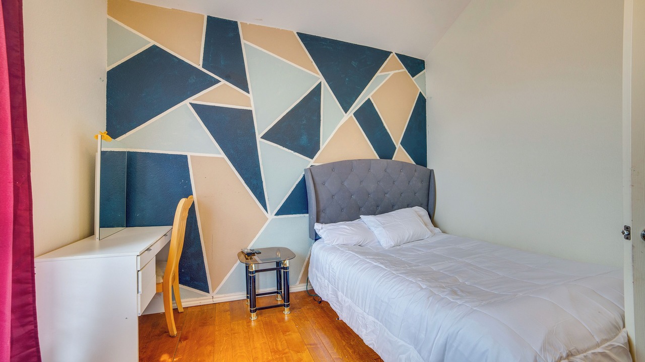 Photo of Bedroom in Garland