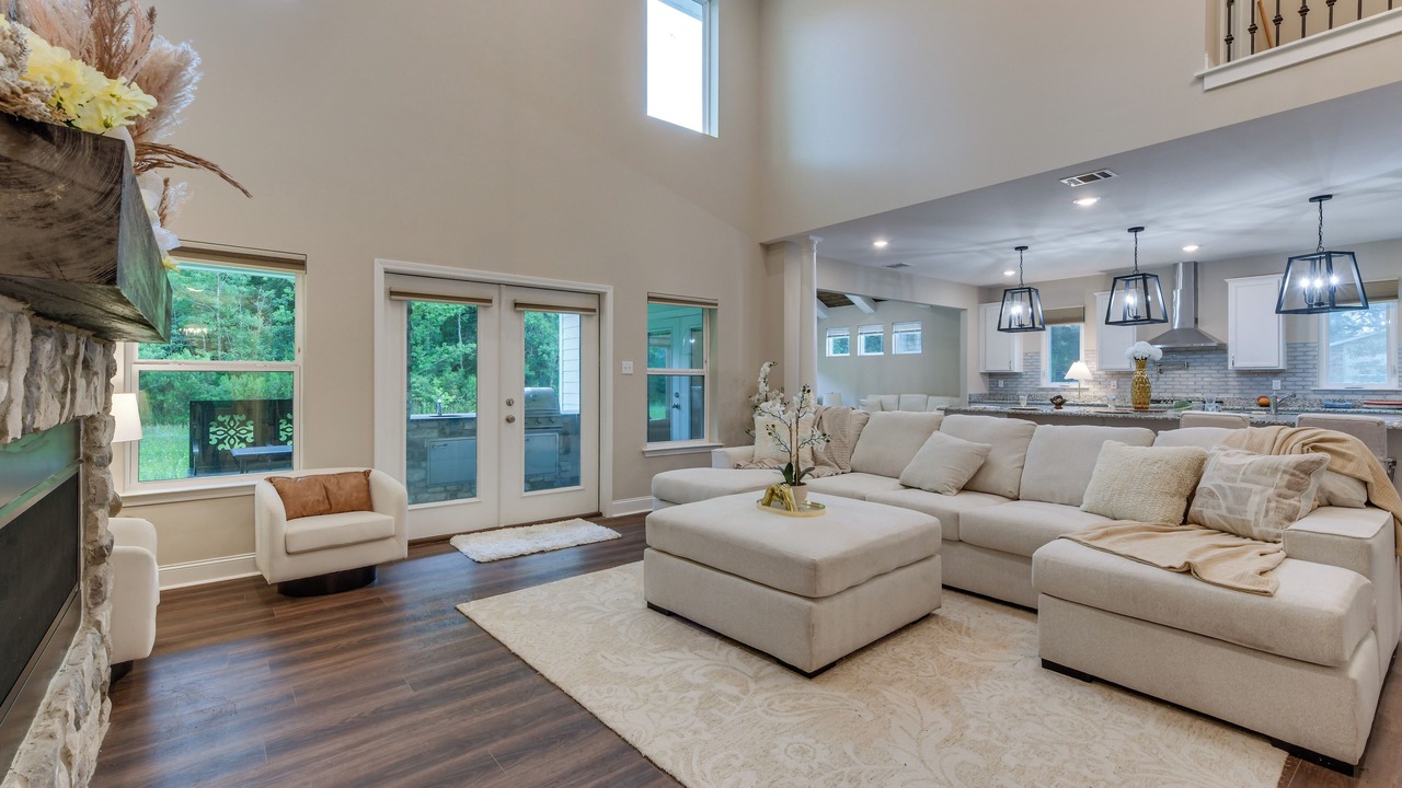 Photo of Livingroom in Prairieville