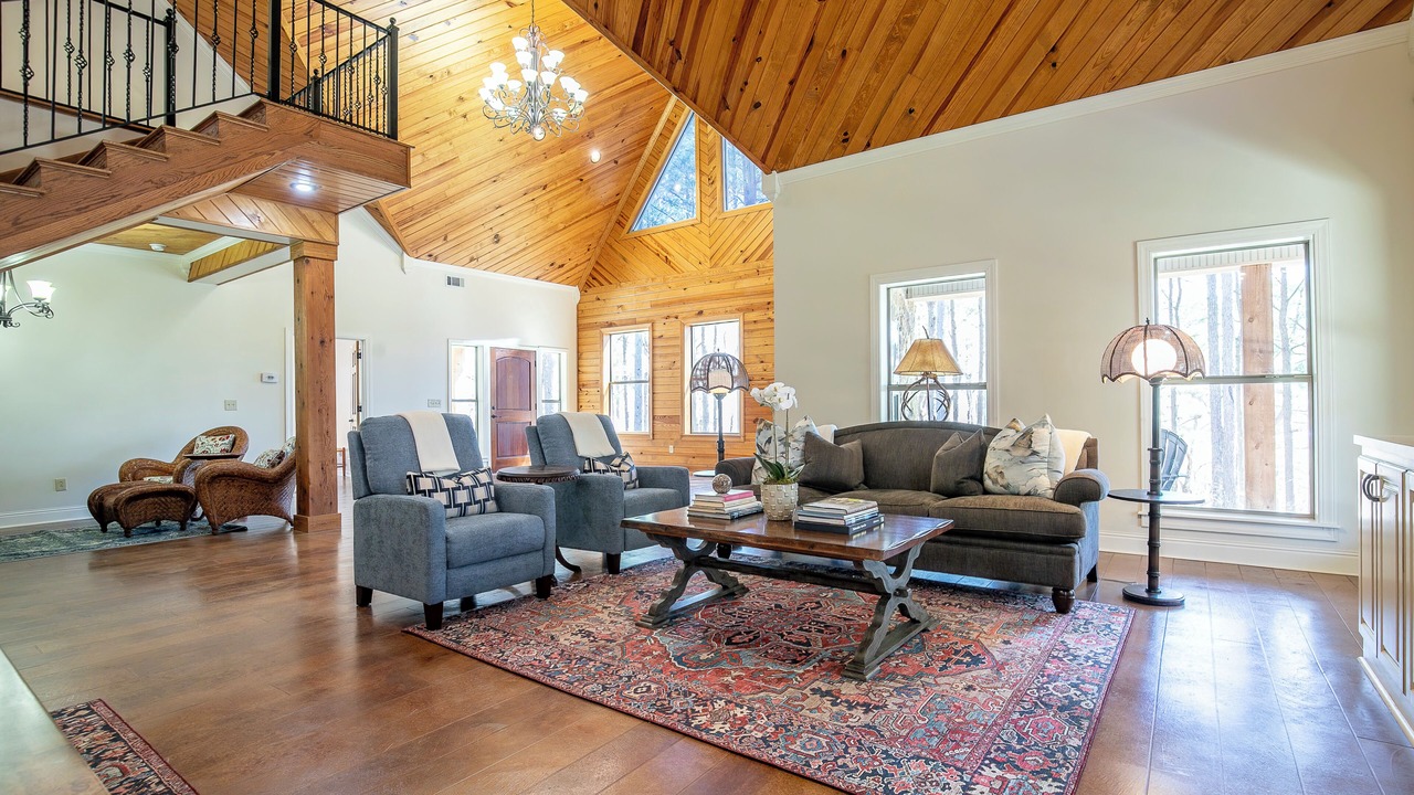 Photo of Livingroom in Lafayette County
