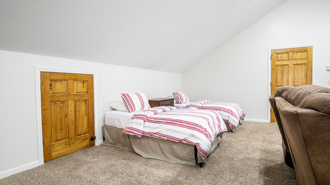 Photo of Bedroom in Lafayette County