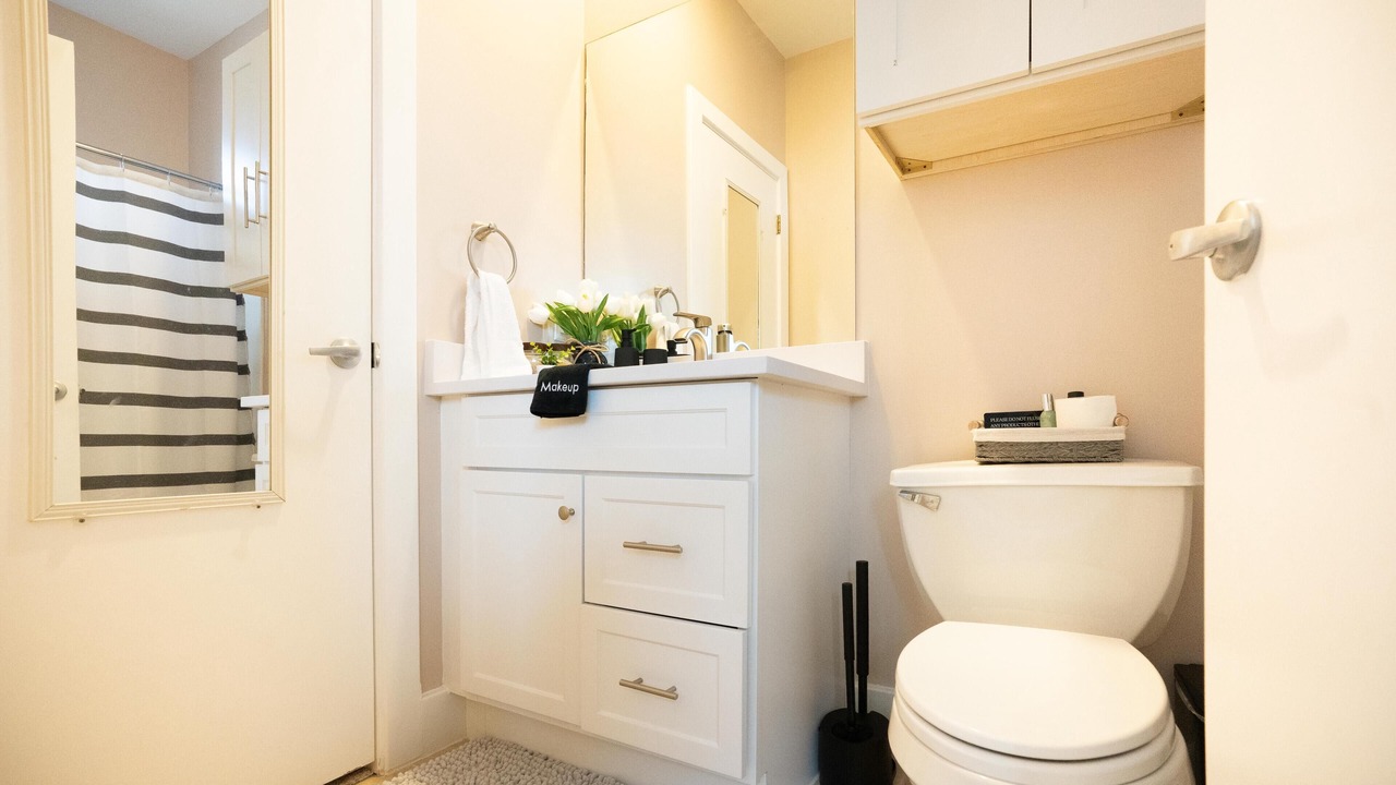Photo of Bathroom in Midtown