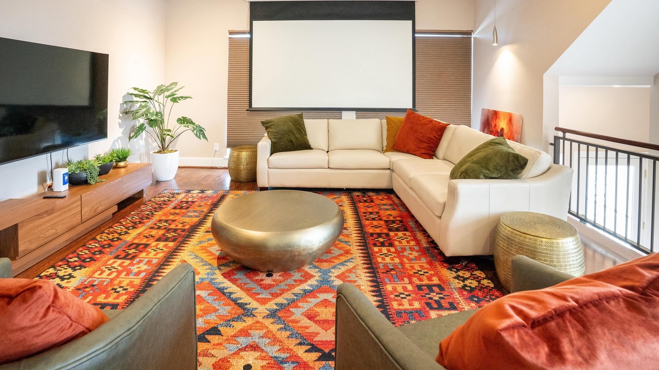 Photo of Livingroom in Midtown