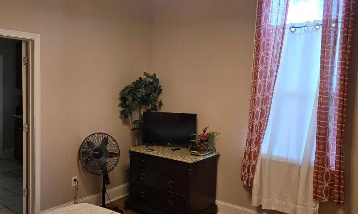 Photo of Bedroom in Tulane - Gravier