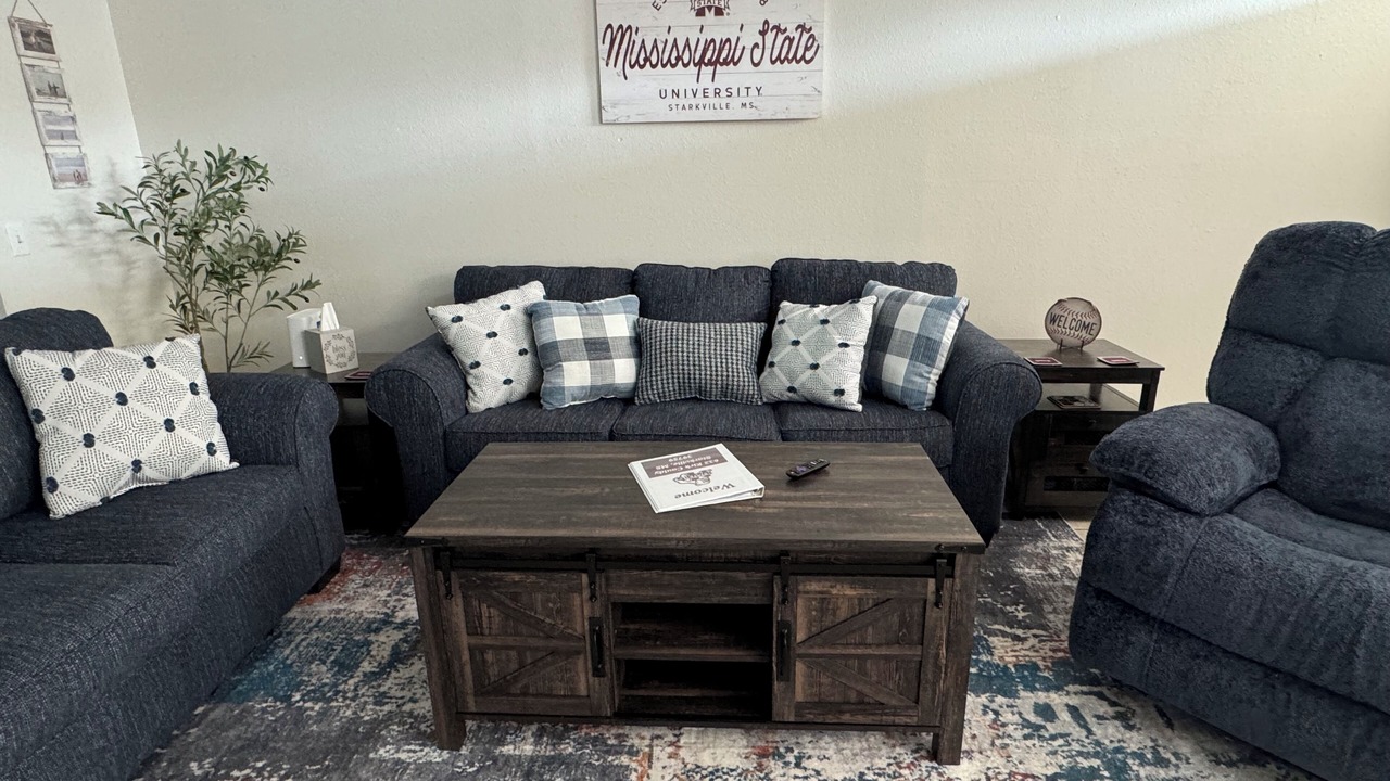 Photo of Livingroom in Starkville