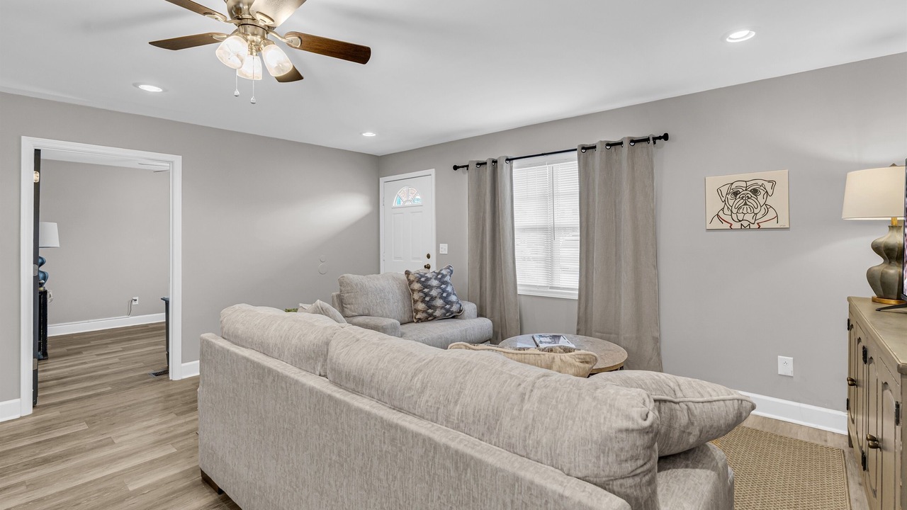 Photo of Livingroom in Starkville