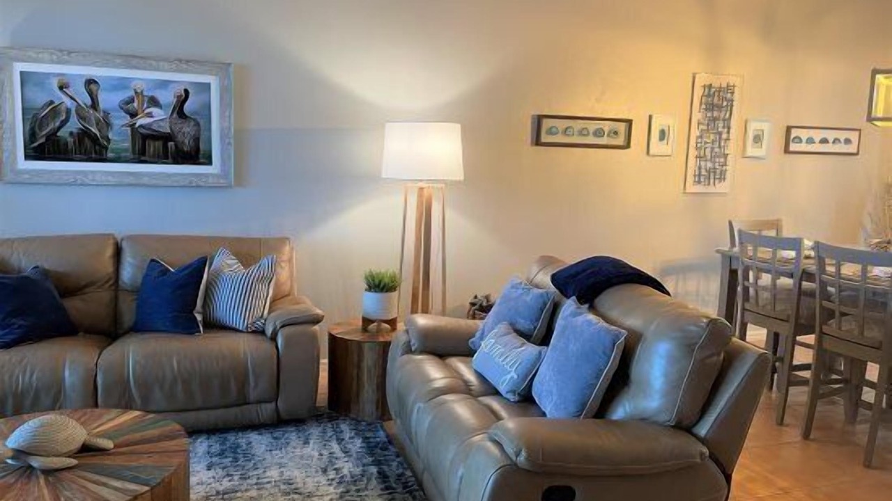 Photo of Livingroom in Tropical Cove