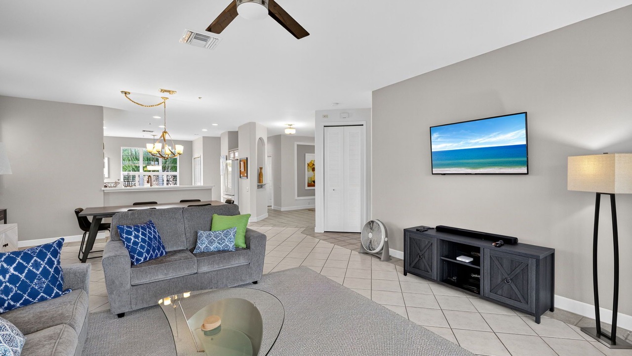 Photo of Livingroom in Tropical Cove
