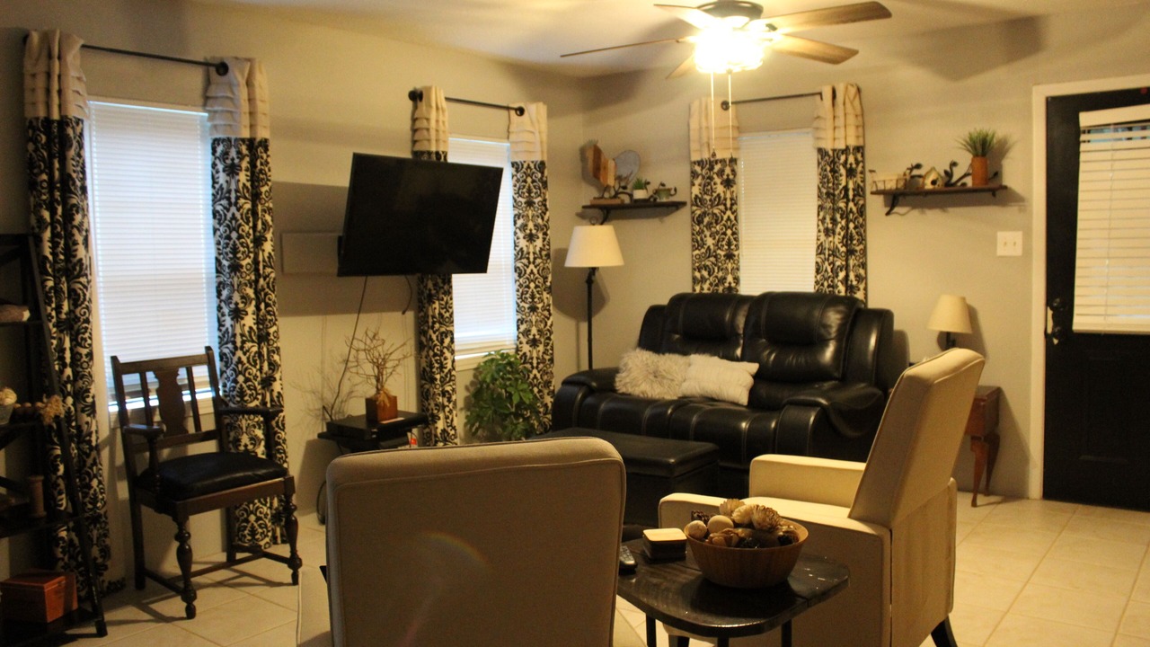 Photo of Livingroom in Saucier