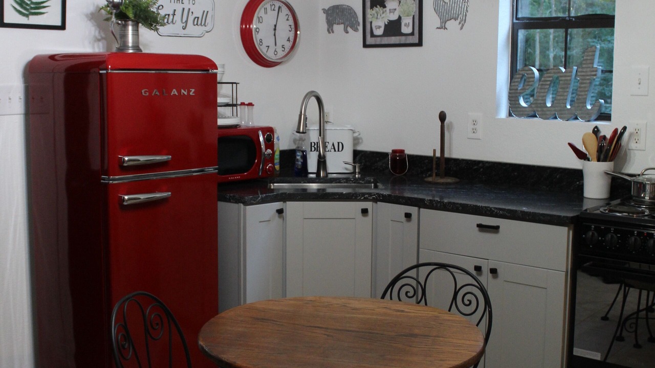 Photo of Kitchen in Saucier